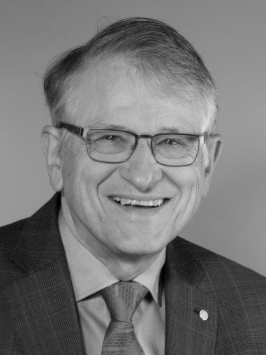 Photo of DR. KLAUS VON KLITZING